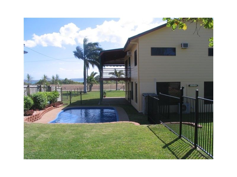 36 Wentworth Street, Bowen QLD 4805
