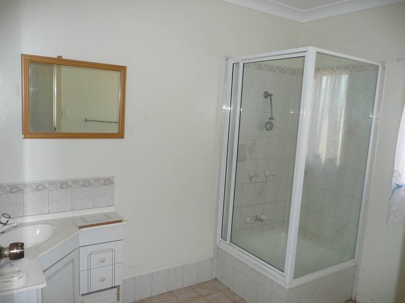 10 Oak Street, Bowen QLD 4805