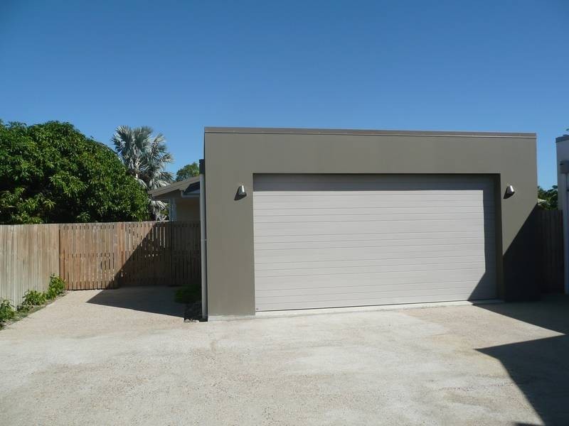 2/11 Field Street, Bowen QLD 4805