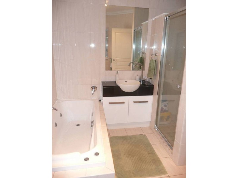 4/101 Herbert Street, Bowen QLD 4805