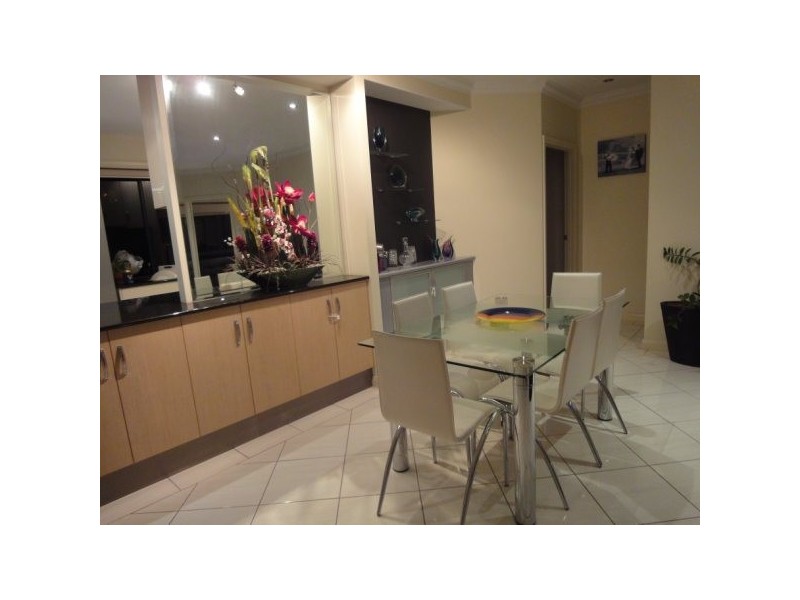 4/101 Herbert Street, Bowen QLD 4805