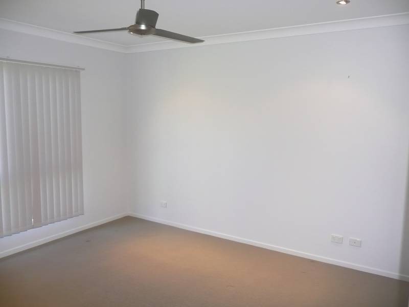 4/25 Don Street, Bowen QLD 4805
