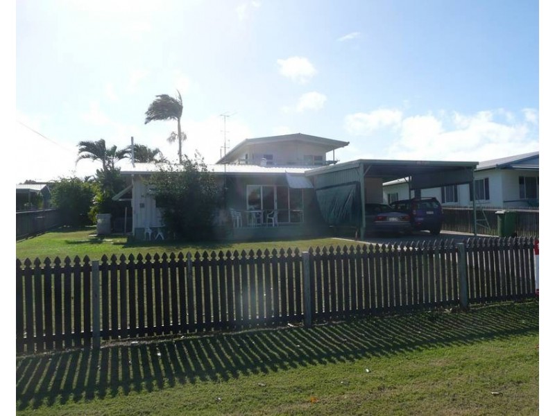 16 Wentworth Street, Bowen QLD 4805
