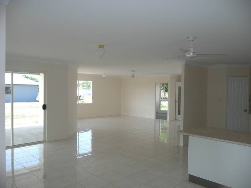 30 Mullers Lane, Bowen QLD 4805