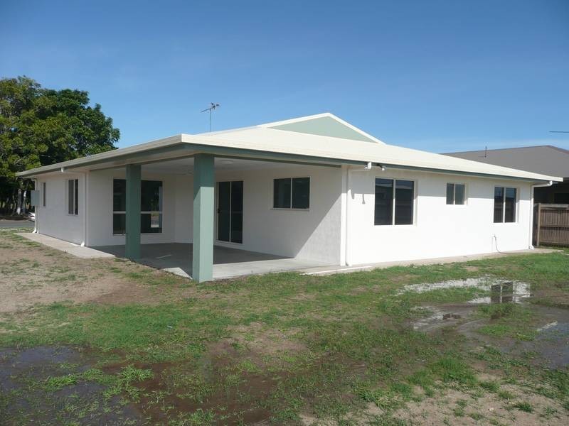 30 Mullers Lane, Bowen QLD 4805