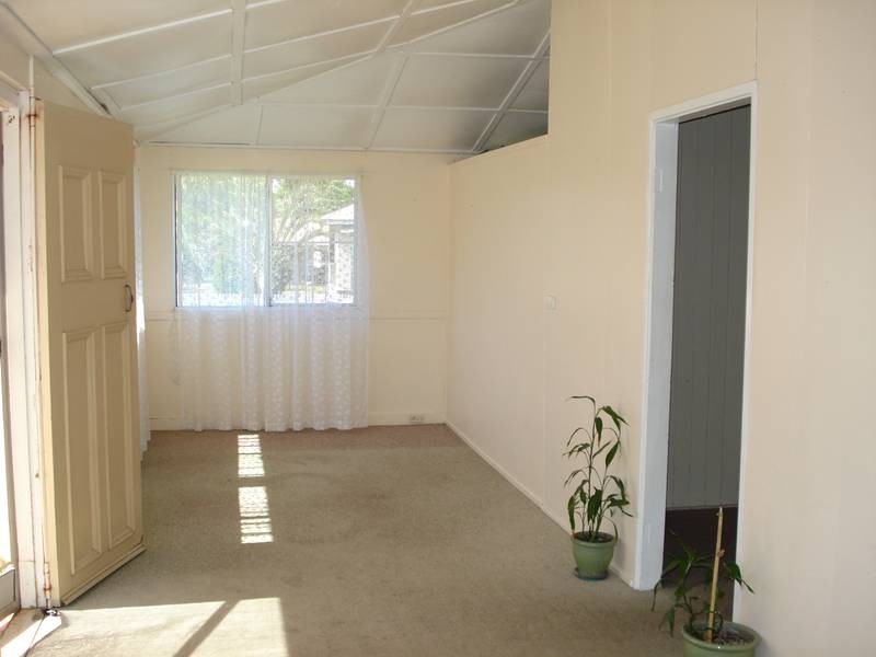 19 Tracey Street, Bowen QLD 4805