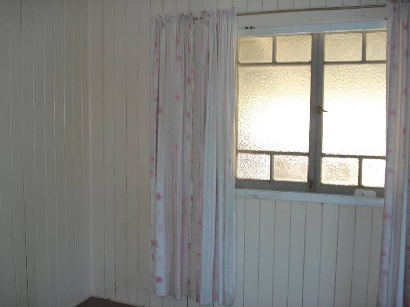 19 Tracey Street, Bowen QLD 4805