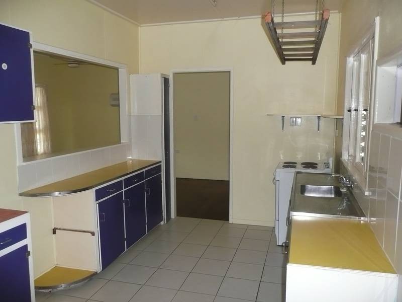 9 Livingstone Street, Bowen QLD 4805