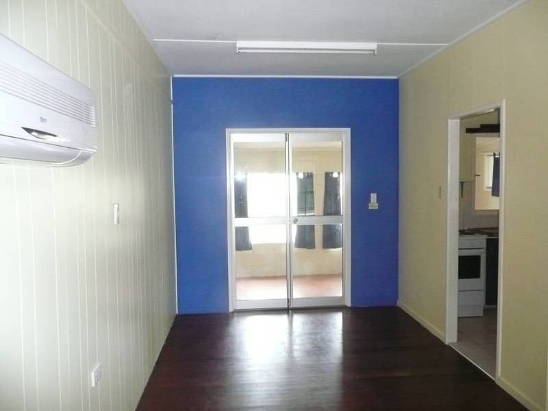 9 Livingstone Street, Bowen QLD 4805