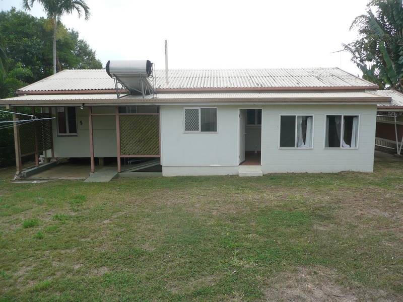 9 Livingstone Street, Bowen QLD 4805