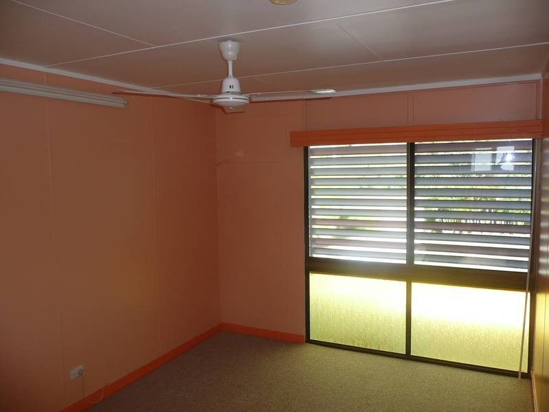 10 McLennan Street, Collinsville QLD 4804