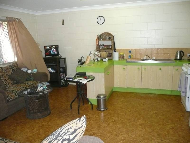 4/70 Powell Street, Bowen QLD 4805