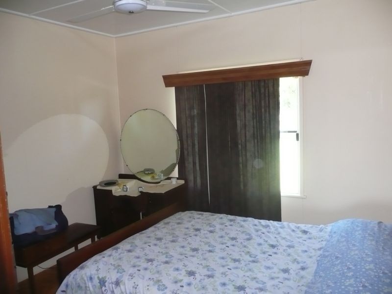 129 Herbert Street, Bowen QLD 4805