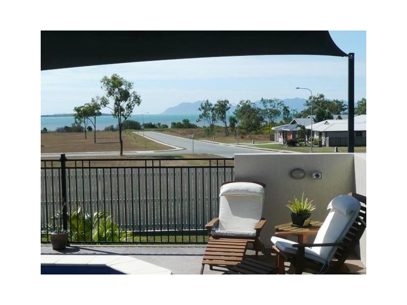 2 Marine Parade, Bowen QLD 4805
