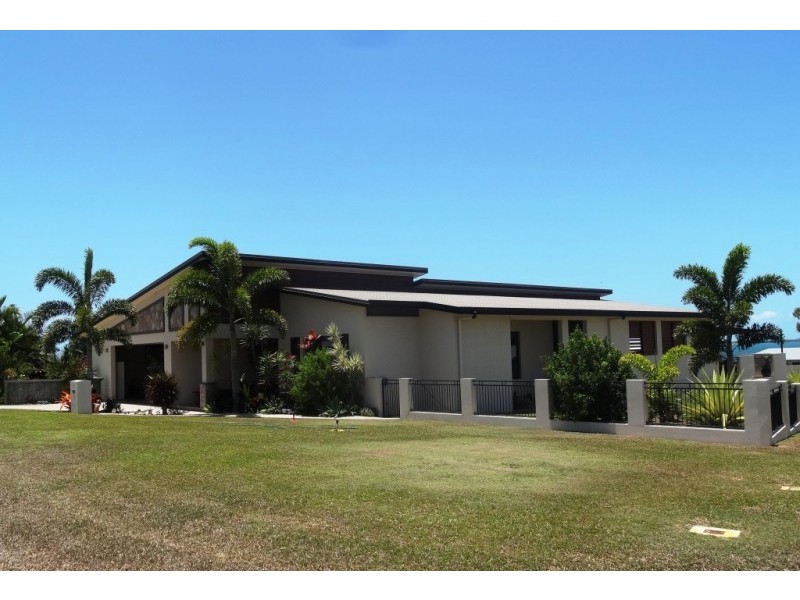 2 Marine Parade, Bowen QLD 4805