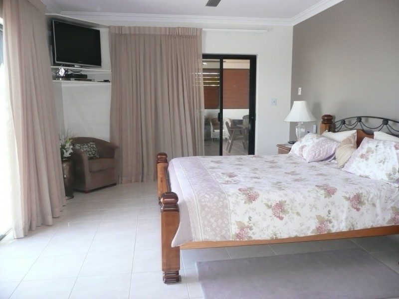 2 Marine Parade, Bowen QLD 4805