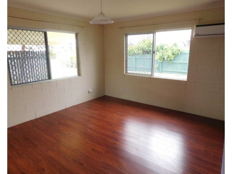 32 Russell Street, Bowen QLD 4805