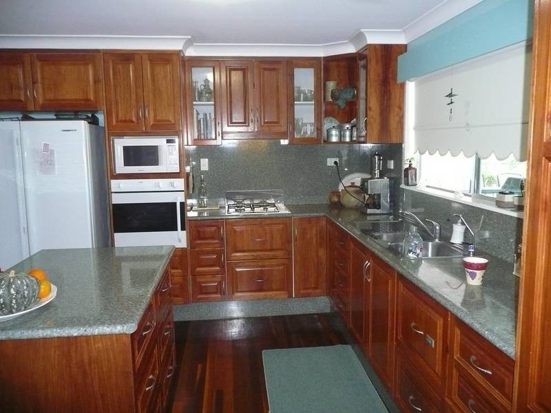 13 Philip Street, Bowen QLD 4805