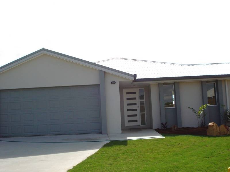 10 Cullen Close, Bowen QLD 4805