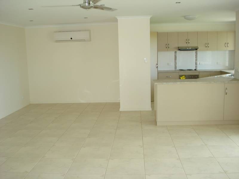 10 Cullen Close, Bowen QLD 4805