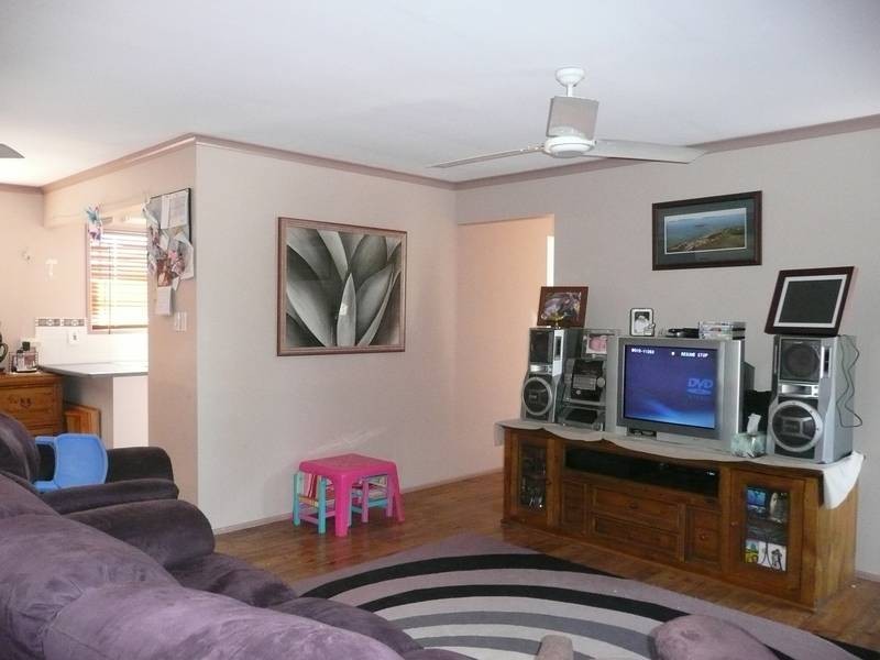 14 Salisbury Crescent, Bowen QLD 4805