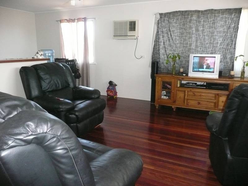 21 Hay Street, Bowen QLD 4805