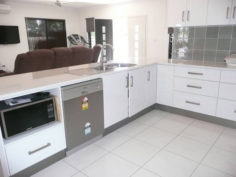31 Matthews Street, Bowen QLD 4805