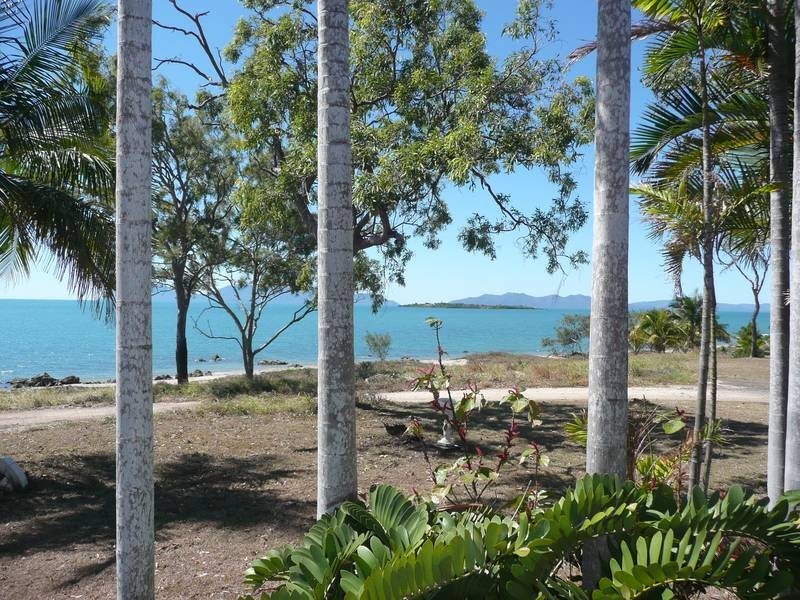 67 Edwards Esplanade, Bowen QLD 4805