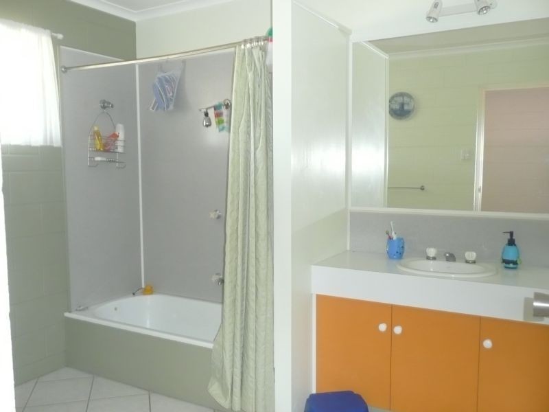 75 Flemington Road, Bowen QLD 4805