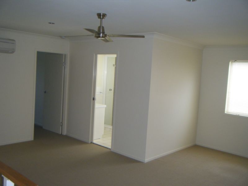 4/1 Murroona Road, Bowen QLD 4805