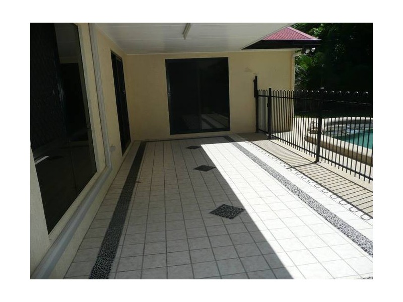 10 Peters Place, Bowen QLD 4805