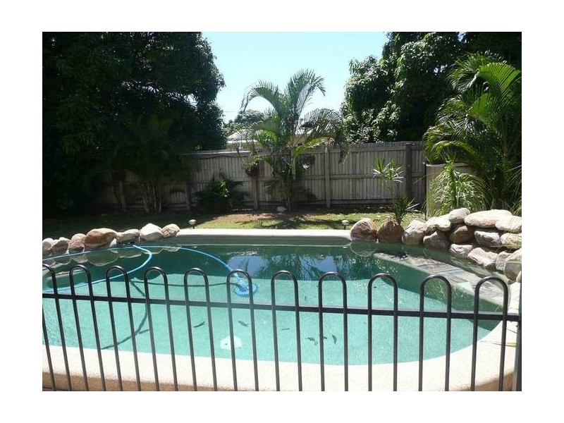 10 Peters Place, Bowen QLD 4805