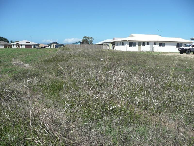 12 Lime Tree Court, Bowen QLD 4805