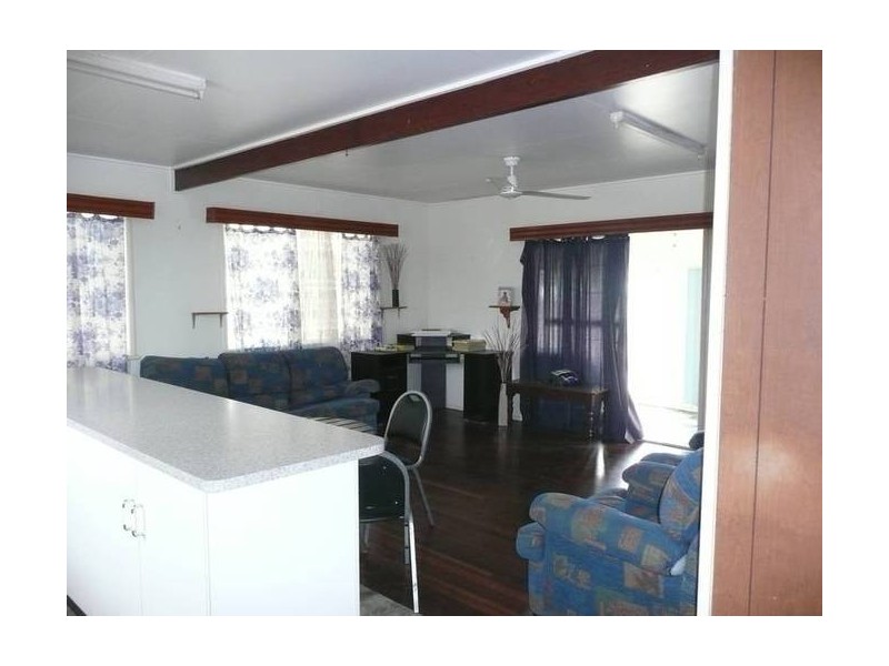 15 Mackenzie Street, Bowen QLD 4805