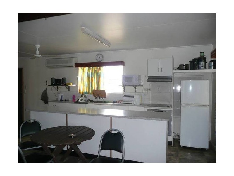 15 Mackenzie Street, Bowen QLD 4805