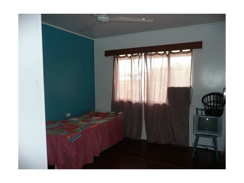 15 Mackenzie Street, Bowen QLD 4805