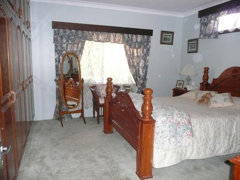 31 Mitchell Street, Bowen QLD 4805
