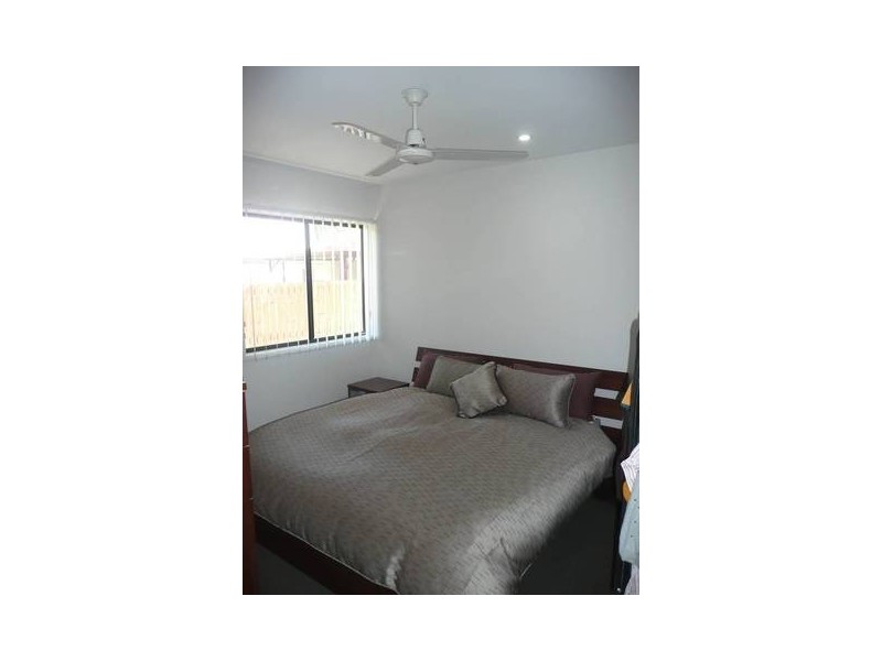 2/8 Gilbert Street, Bowen QLD 4805