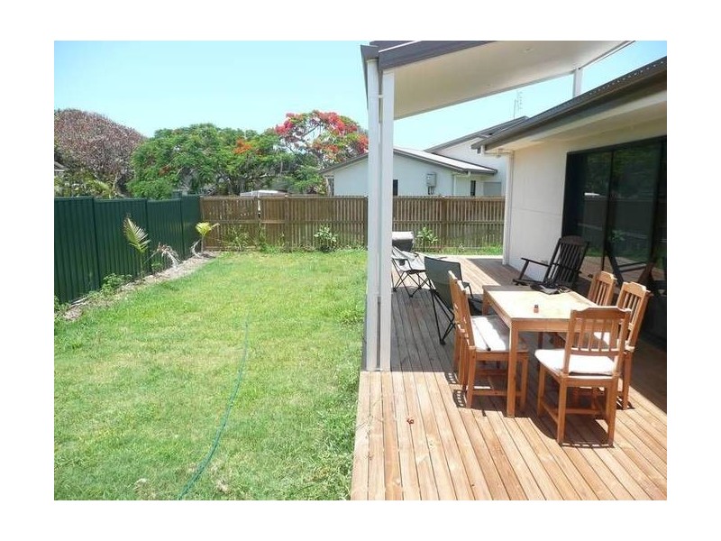 2/8 Gilbert Street, Bowen QLD 4805