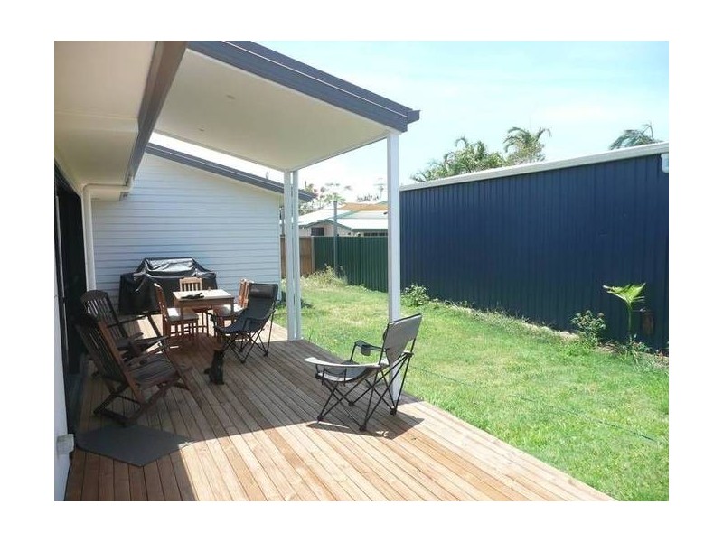 2/8 Gilbert Street, Bowen QLD 4805