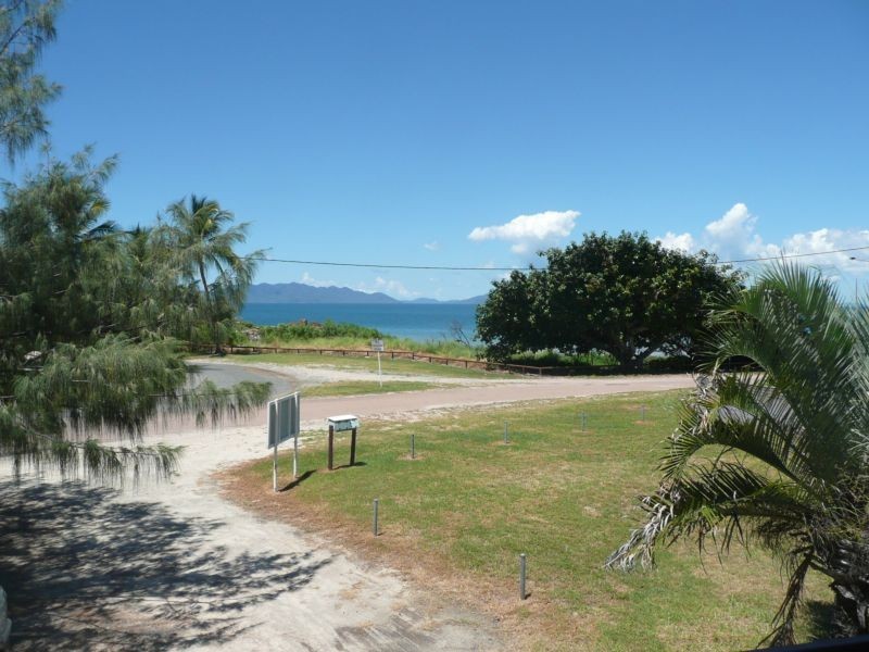 3/23 Bluewater Parade, Bowen QLD 4805