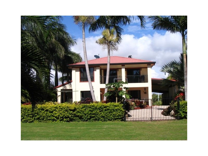 10 Baxter Avenue, Bowen QLD 4805
