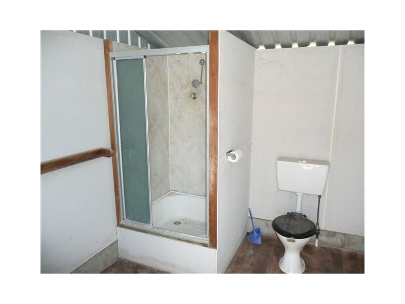 11 Ninth Ave, Scottville QLD 4804