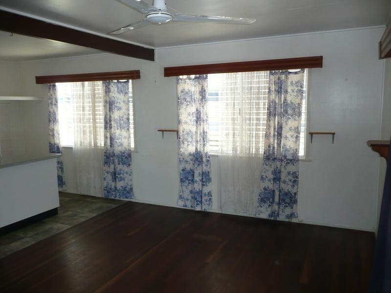 15 Mackenzie Street, Bowen QLD 4805