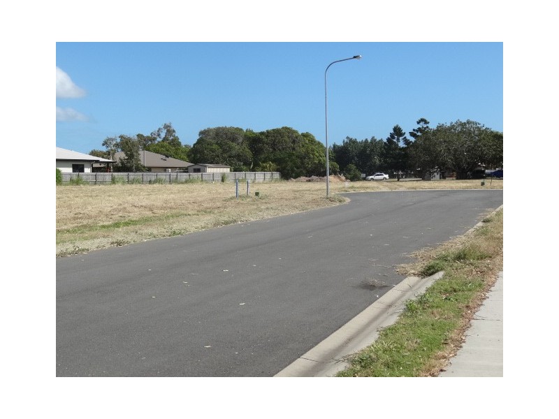 18 Ada Place, Bowen QLD 4805