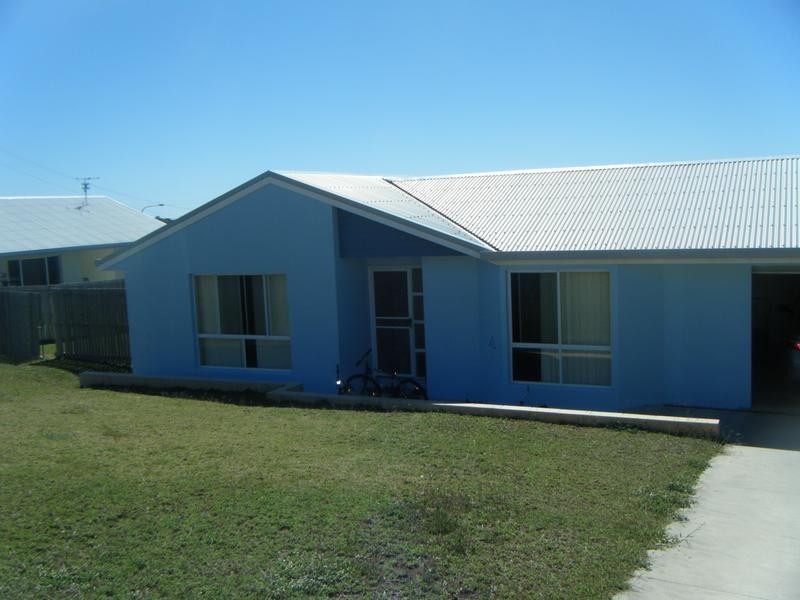8 Allen Place, Bowen QLD 4805