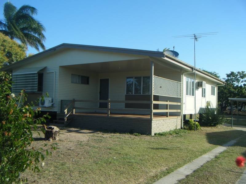 21 Hay Street, Bowen QLD 4805