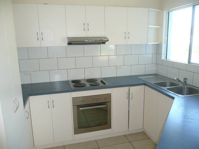8 Allan Place, Bowen QLD 4805