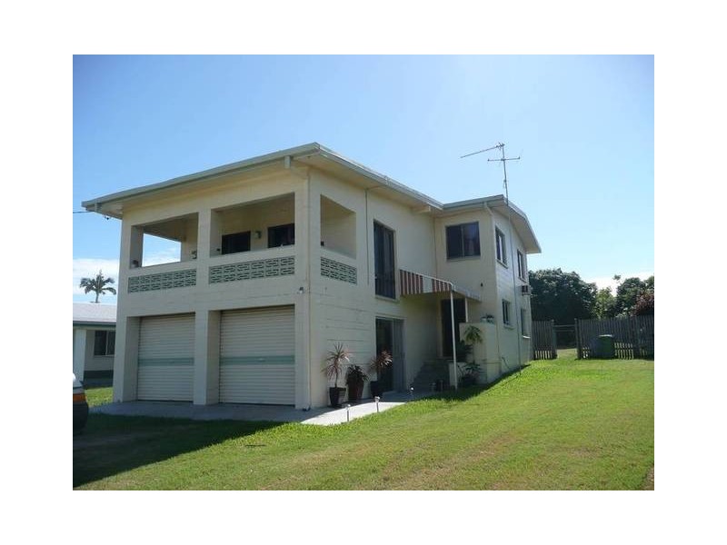 12 Wentworth Street, Bowen QLD 4805