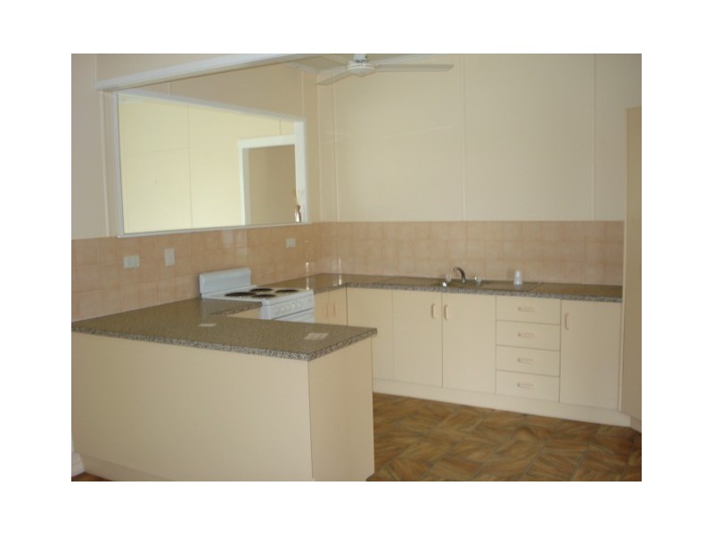 127 Herbert Street, Bowen QLD 4805